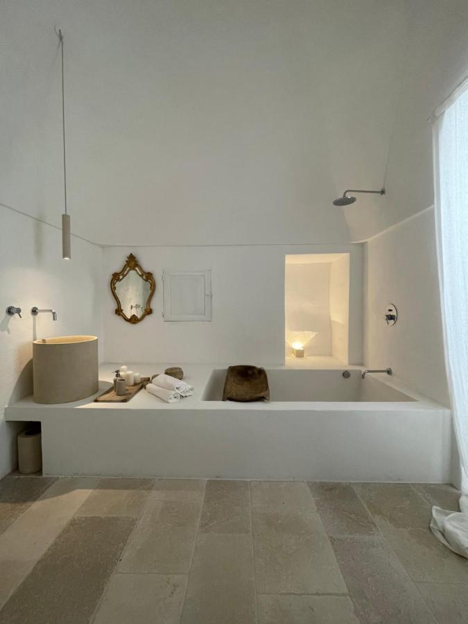 I Tre Coni By Acqua Di Puglia Bed & Breakfast Locorotondo Exterior photo