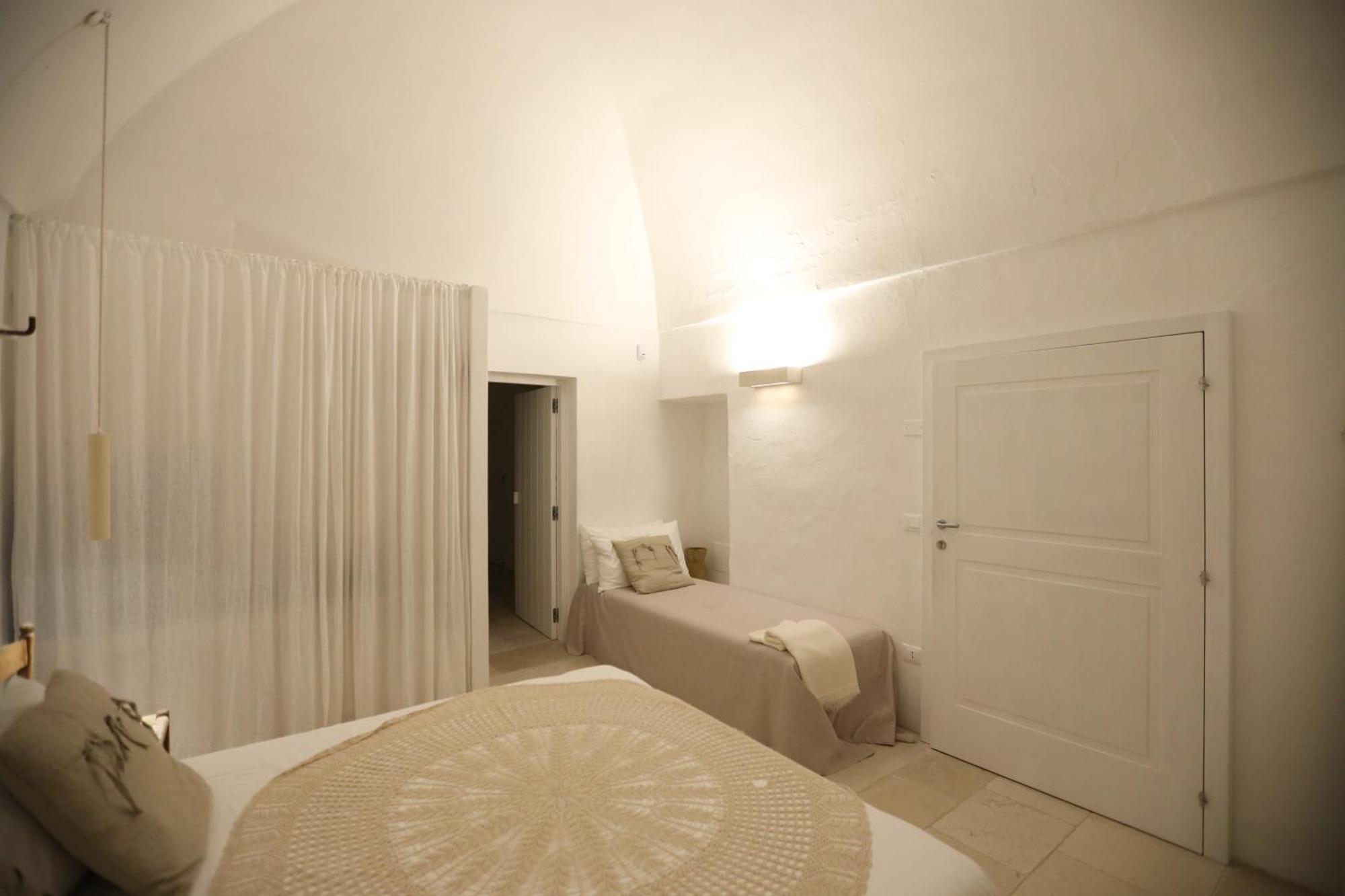 I Tre Coni By Acqua Di Puglia Bed & Breakfast Locorotondo Exterior photo