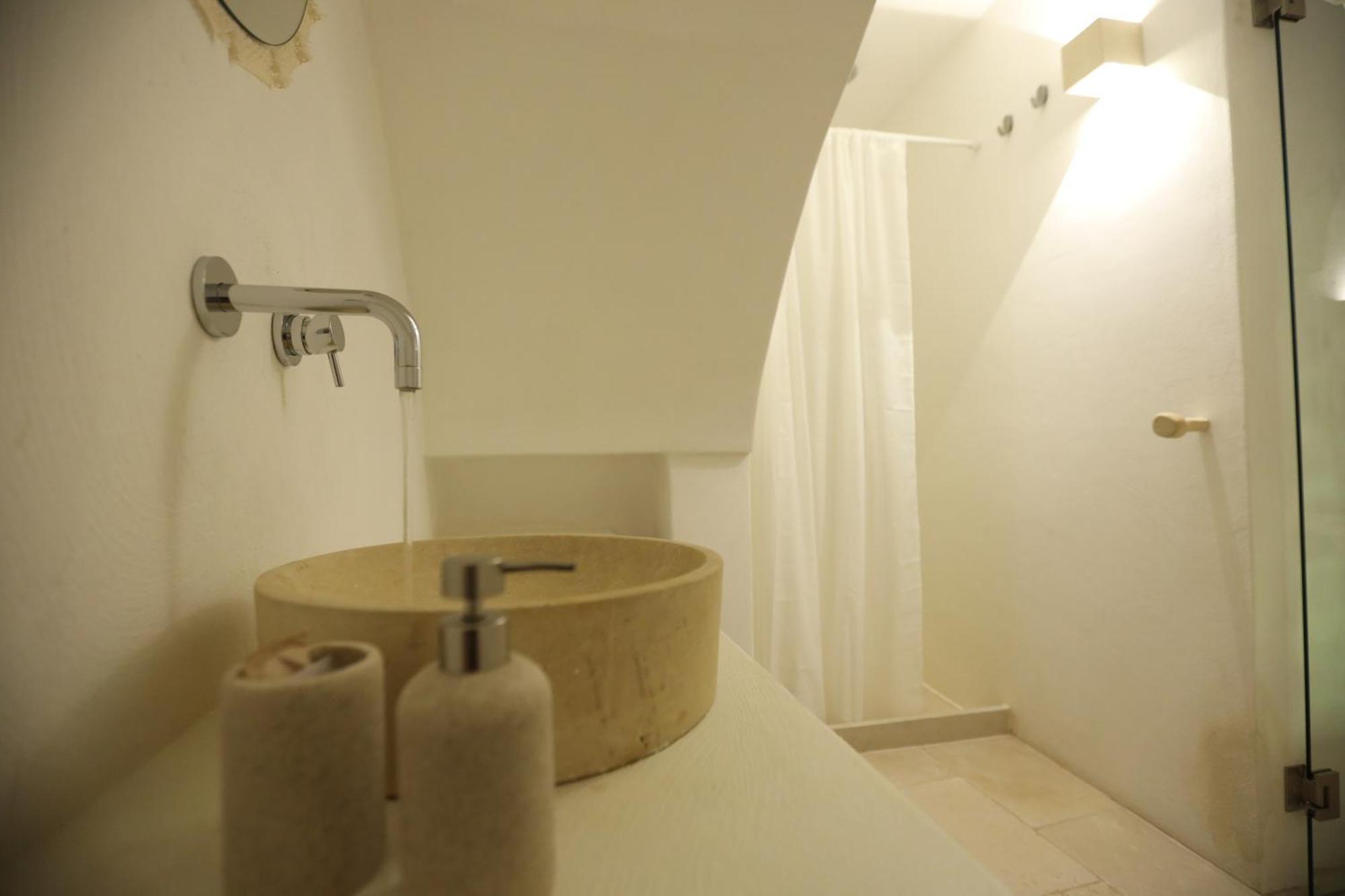 I Tre Coni By Acqua Di Puglia Bed & Breakfast Locorotondo Exterior photo
