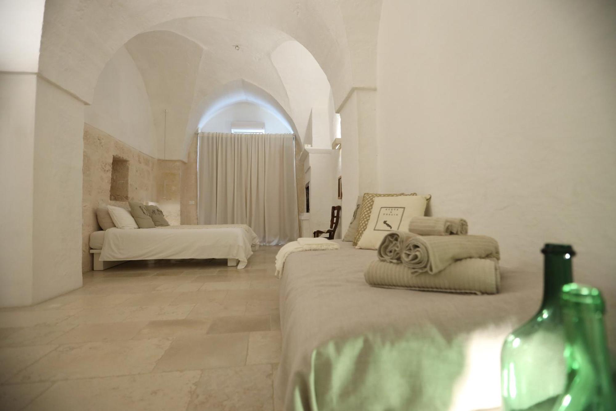 I Tre Coni By Acqua Di Puglia Bed & Breakfast Locorotondo Exterior photo